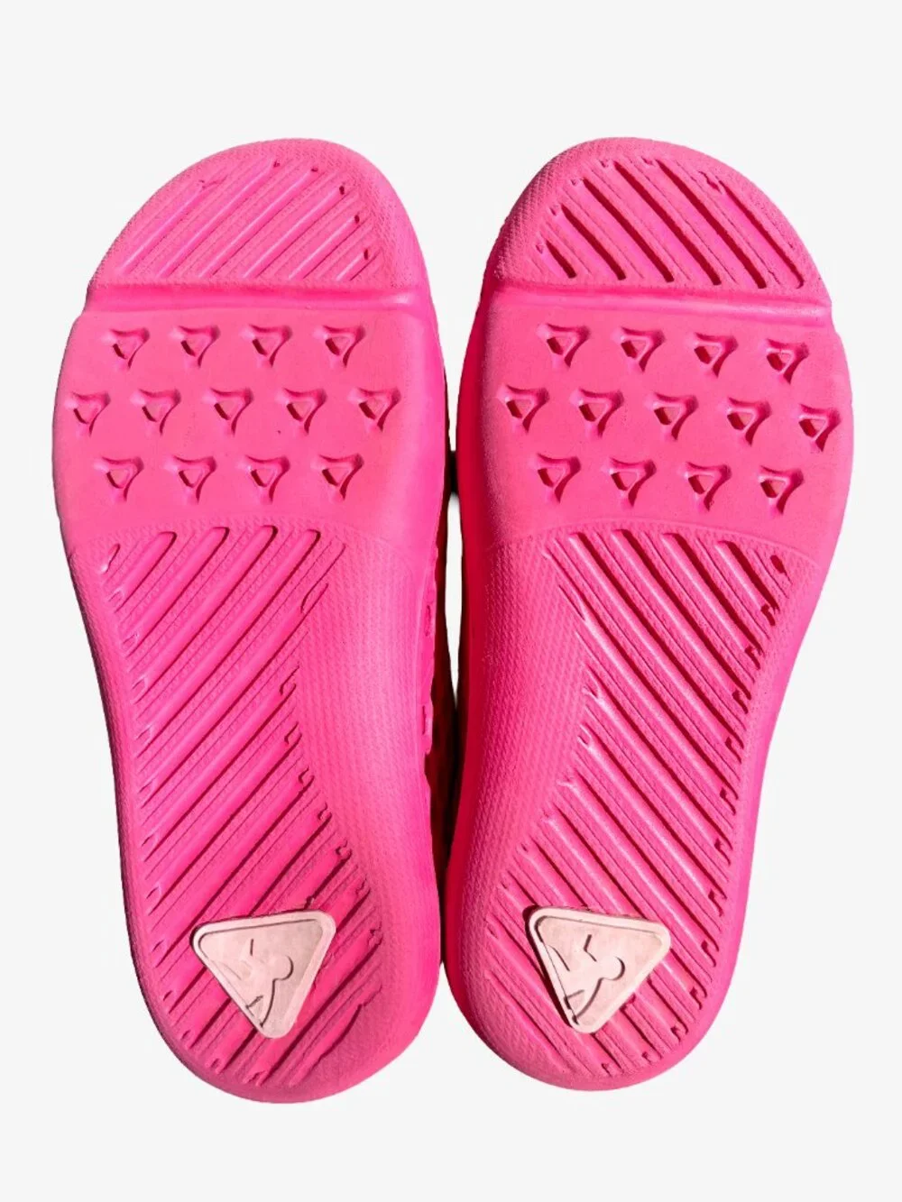 Plae Mimo Water Shoes in Fuchsia